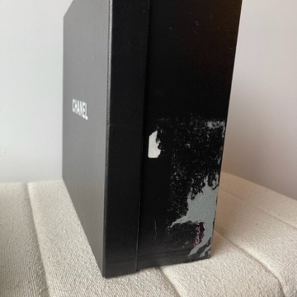 Chanel Patent Leather Flats - Picture 13 of 13